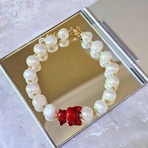 Handmade Pearl Bracelet with Hand-Carved Cinnabar Fox